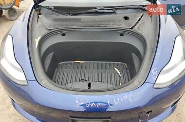 Седан Tesla Model 3 2020 в 