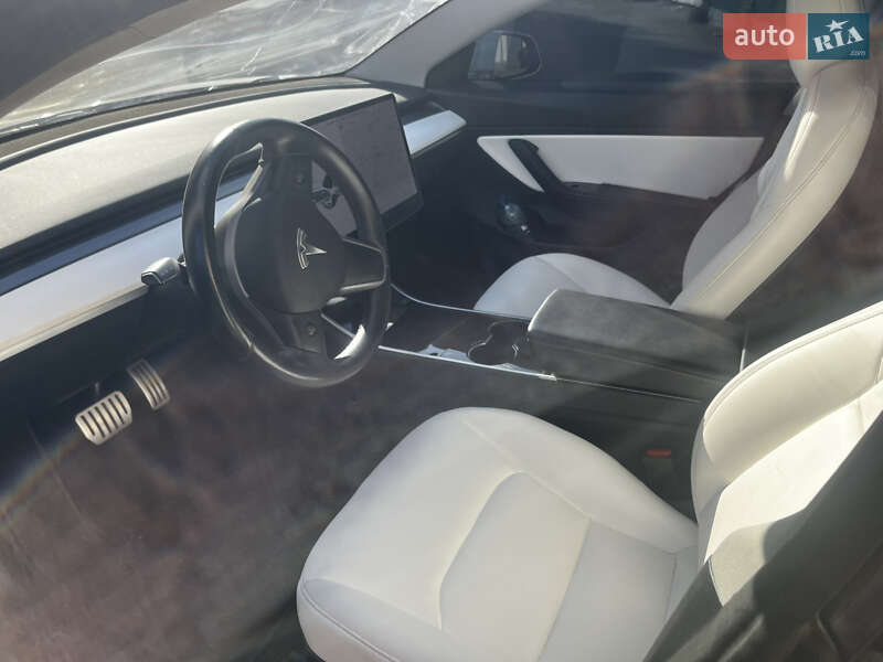Седан Tesla Model 3 2018 в Полтаве