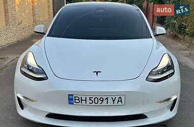 Седан Tesla Model 3 2019 в 