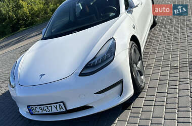Седан Tesla Model 3 2020 в Фастові