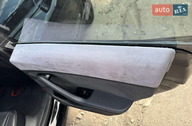 Седан Tesla Model 3 2017 в 