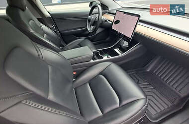Седан Tesla Model 3 2018 в 