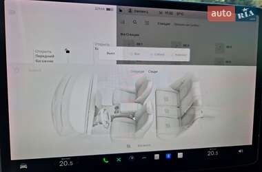 Седан Tesla Model 3 2021 в 
