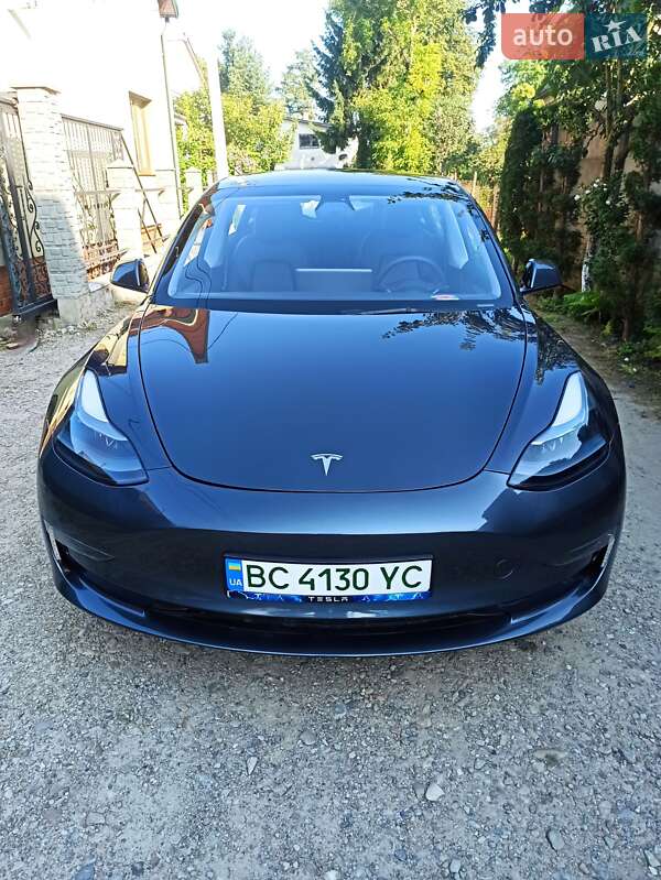 Tesla Model 3 2023