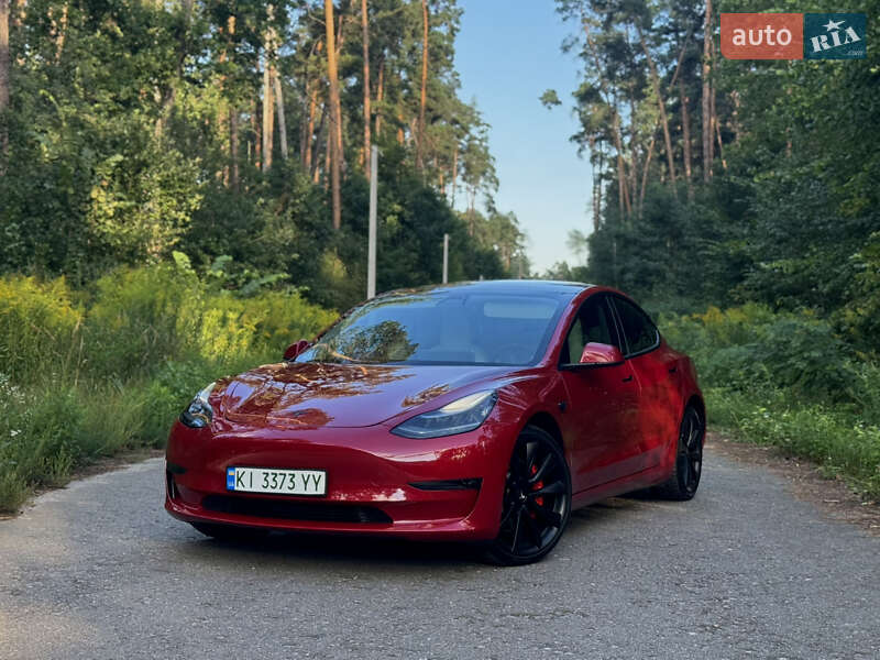 Седан Tesla Model 3 2019 в Києві