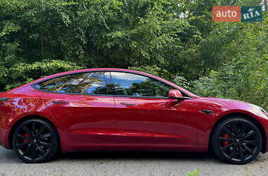 Седан Tesla Model 3 2019 в 