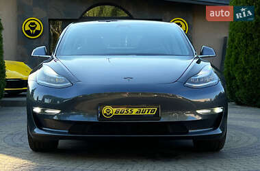 Седан Tesla Model 3 2019 в 