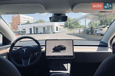 Седан Tesla Model 3 2023 в Полтаве