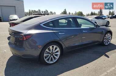 Седан Tesla Model 3 2018 в 