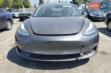 Седан Tesla Model 3 2018 в 