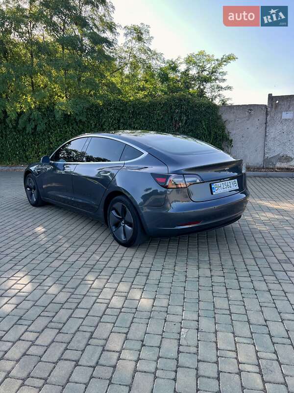 Седан Tesla Model 3 2019 в Одессе