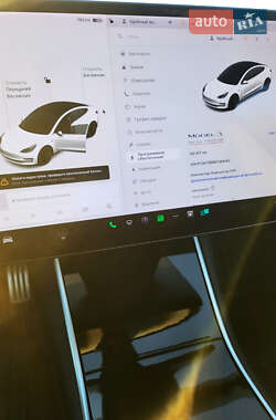 Седан Tesla Model 3 2019 в 