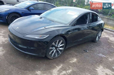 Седан Tesla Model 3 2024 в Киеве