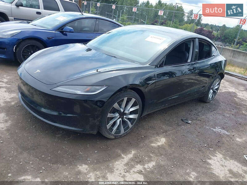 Tesla Model 3 2024