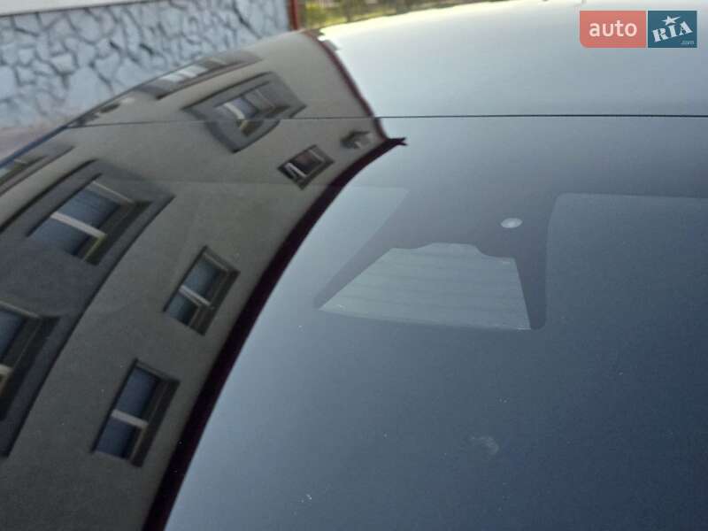 Седан Tesla Model 3 2022 в Тернополі