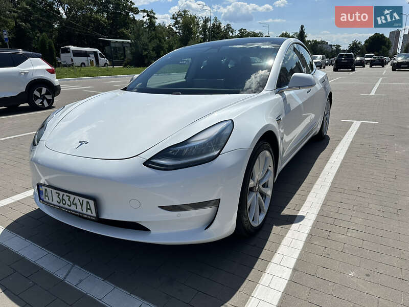 Седан Tesla Model 3 2019 в Києві