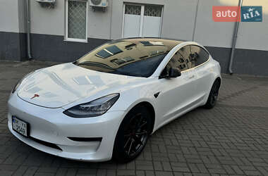 Седан Tesla Model 3 2019 в 