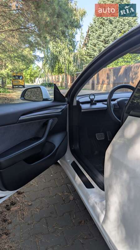 Седан Tesla Model 3 2022 в Луцке фото 8 Седан Tesla Model 3 2022 в Луцке