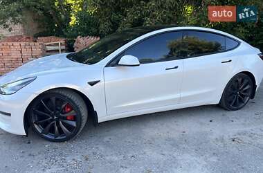 Седан Tesla Model 3 2019 в 
