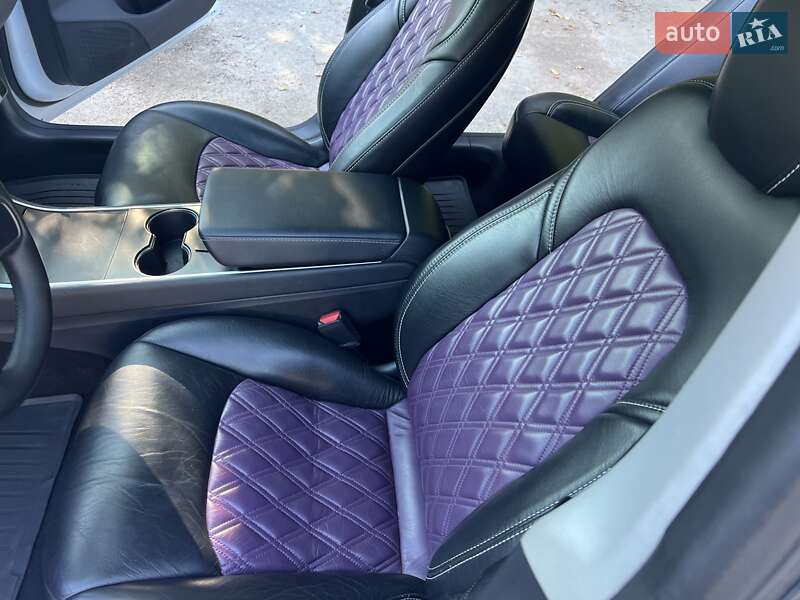Седан Tesla Model 3 2019 в Білій Церкві