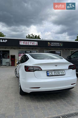 Седан Tesla Model 3 2022 в 
