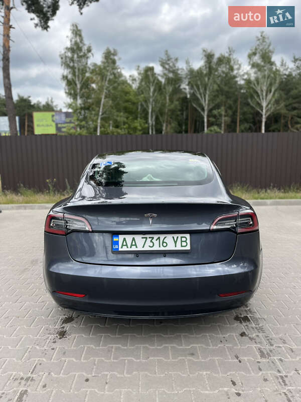 Седан Tesla Model 3 2018 в Киеве фото 4 Седан Tesla Model 3 2018 в Киеве