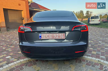 Седан Tesla Model 3 2019 в 
