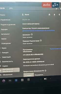 Седан Tesla Model 3 2023 в 