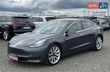 Седан Tesla Model 3 2018 в Луцке