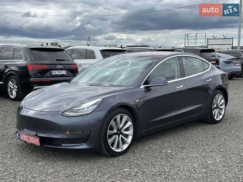 Tesla Model 3 2018