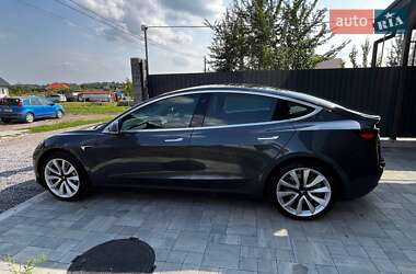 Седан Tesla Model 3 2019 в 