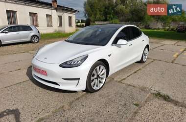 Седан Tesla Model 3 2019 в Стрые