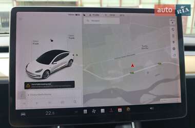 Седан Tesla Model 3 2019 в 
