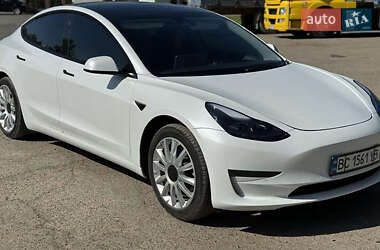 Седан Tesla Model 3 2021 в Львове
