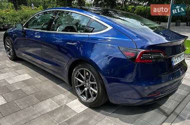 Седан Tesla Model 3 2018 в 