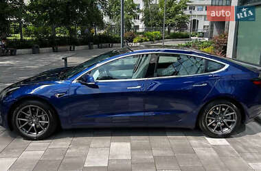 Седан Tesla Model 3 2018 в 