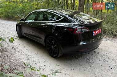 Седан Tesla Model 3 2018 в 