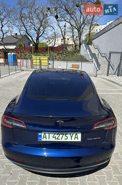 Седан Tesla Model 3 2018 в 