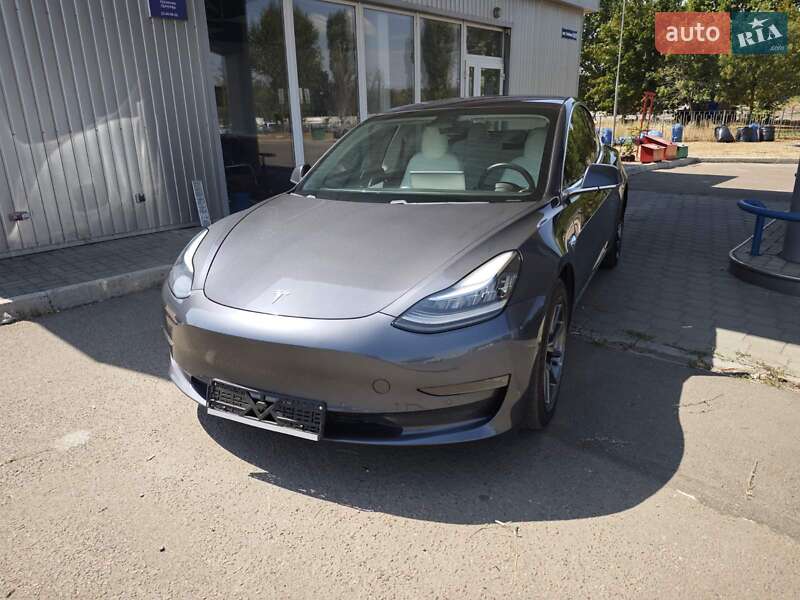 Седан Tesla Model 3 2018 в Миколаєві