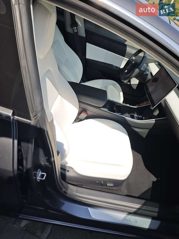 Седан Tesla Model 3 2018 в Миколаєві