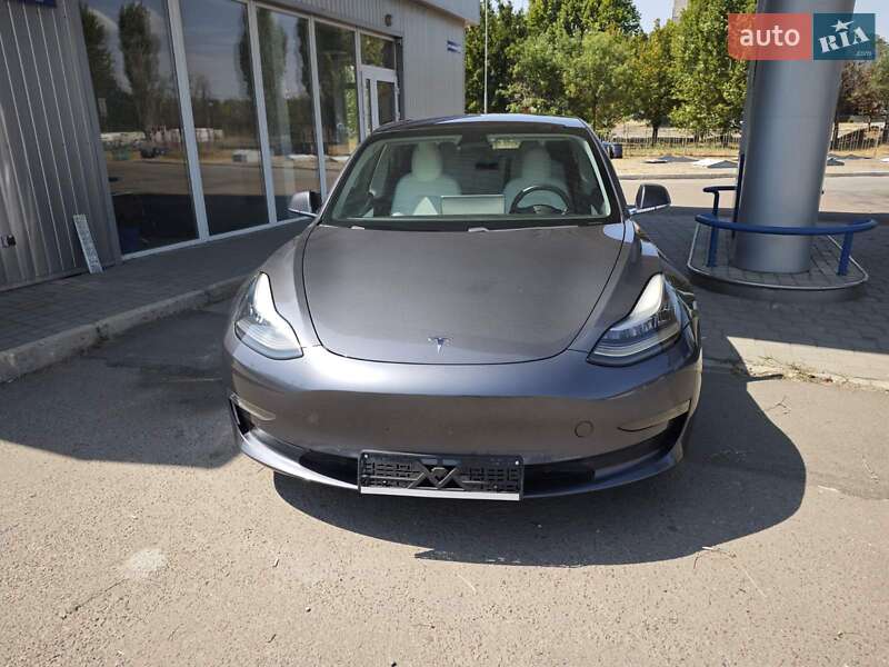 Седан Tesla Model 3 2018 в Миколаєві