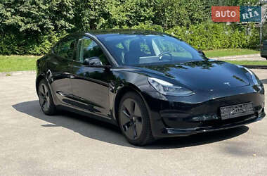 Седан Tesla Model 3 2020 в Вінниці