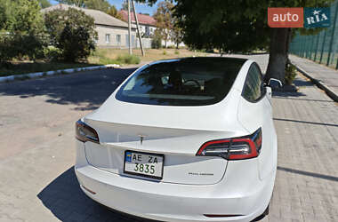 Седан Tesla Model 3 2020 в 