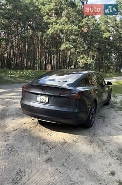 Седан Tesla Model 3 2018 в 