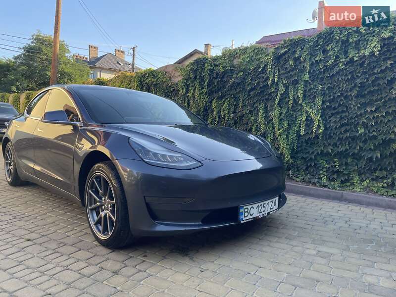 Седан Tesla Model 3 2019 в Львові фото 4 Седан Tesla Model 3 2019 в Львові