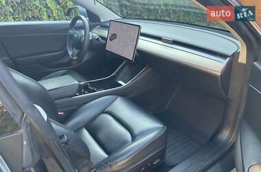 Седан Tesla Model 3 2019 в 
