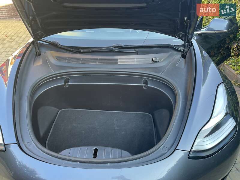 Седан Tesla Model 3 2019 в Львові фото 8 Седан Tesla Model 3 2019 в Львові