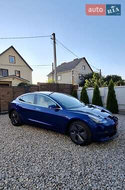 Седан Tesla Model 3 2019 в 