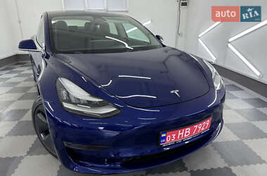 Седан Tesla Model 3 2019 в 