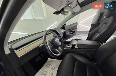 Седан Tesla Model 3 2019 в 